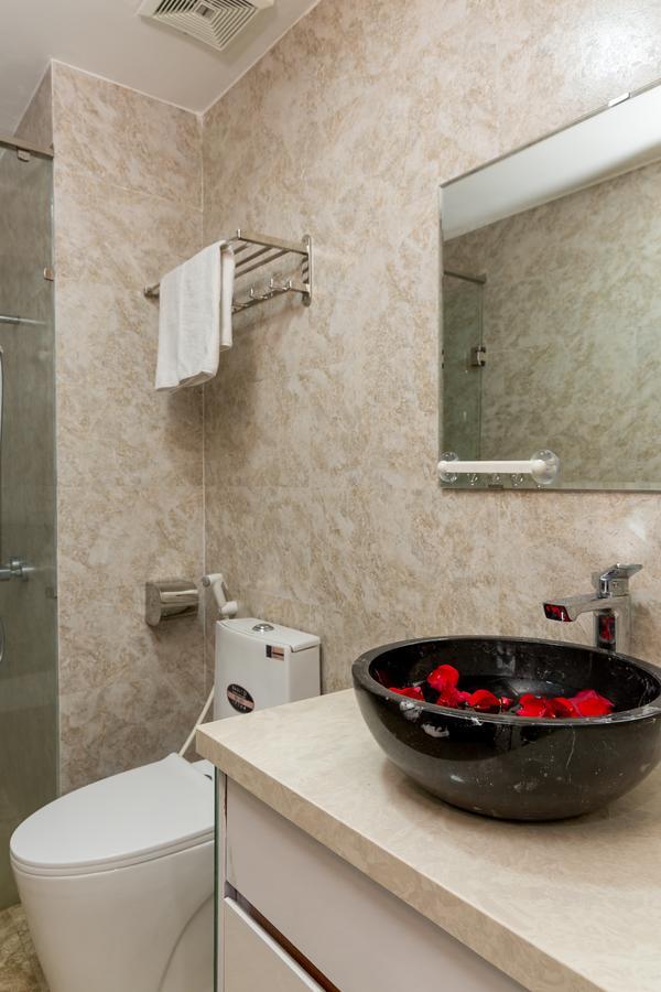 Moonlight Beach Hotel Da Nang Bagian luar foto