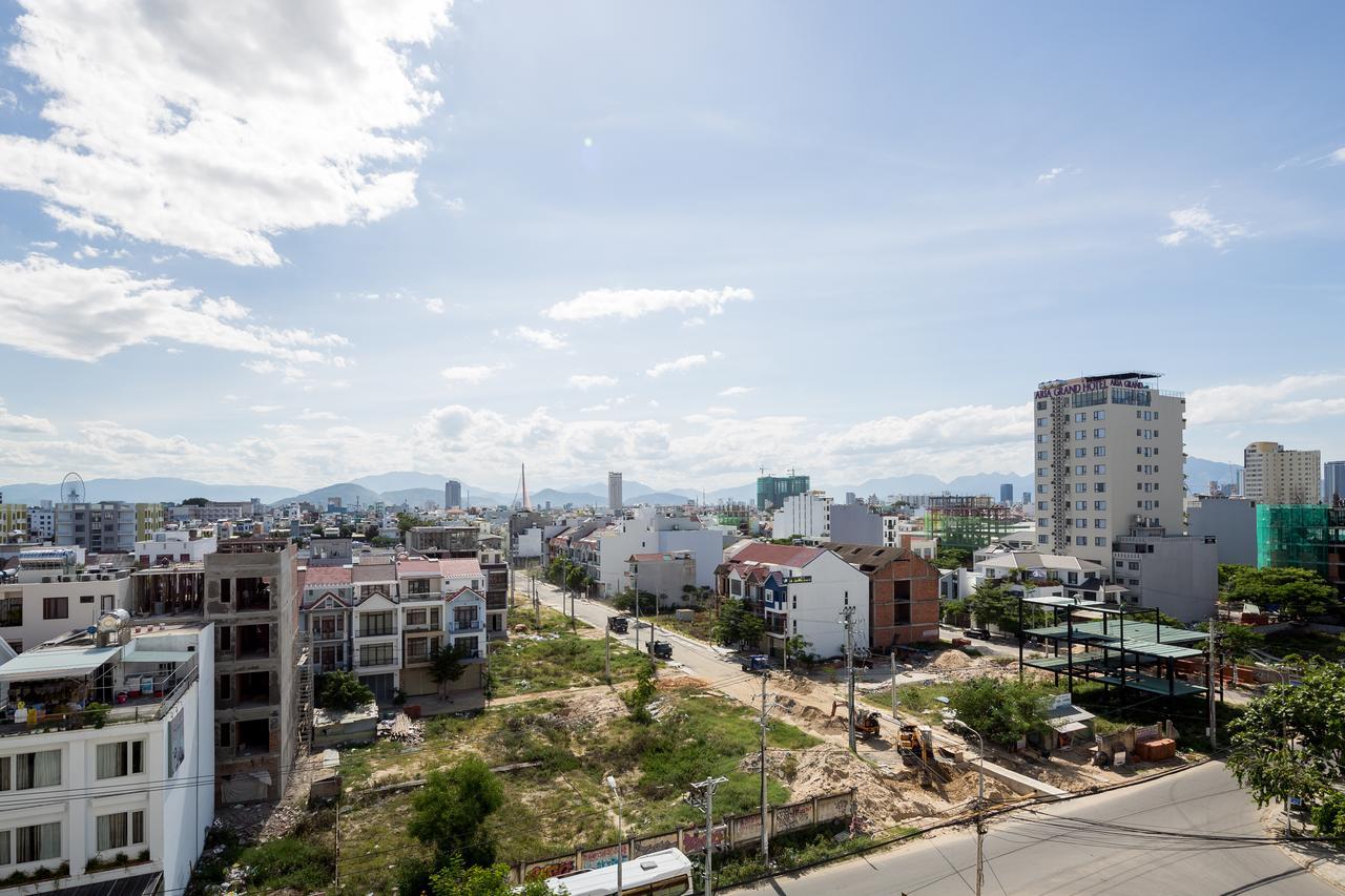 Moonlight Beach Hotel Da Nang Bagian luar foto